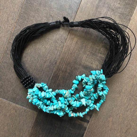 Turquoise Beaded Necklace - Picture 1 of 3